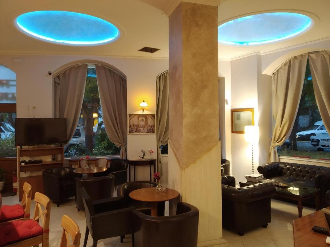 Diethnes Larissa Exterior photo